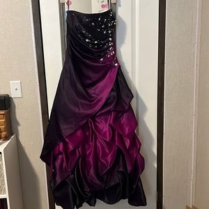 Really pretty and never worn